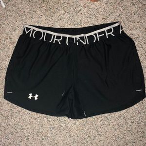 Underarmour athletic shorts